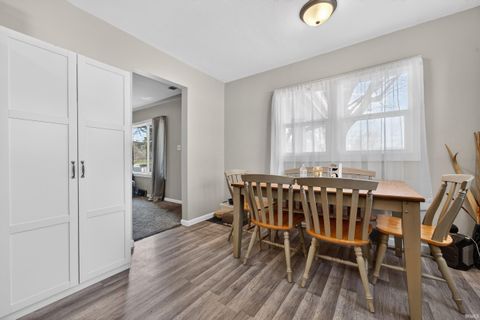 Tiny photo for 1104 S Courtland Avenue, Kokomo, IN 46902 (MLS # 202610230)