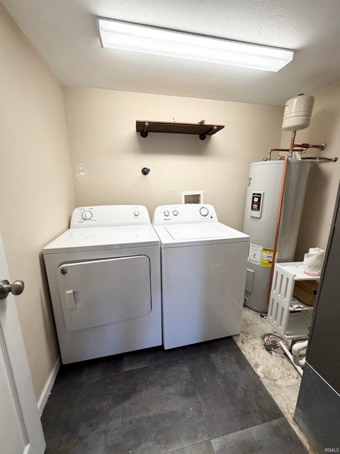 Tiny photo for 924 Gulf Shore Drive, Kokomo, IN 46902 (MLS # 202643437)