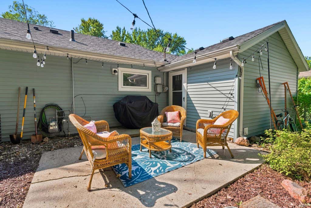 Photo of 510 Brookmont Drive, New Haven, IN 46774 (MLS # 202634779)