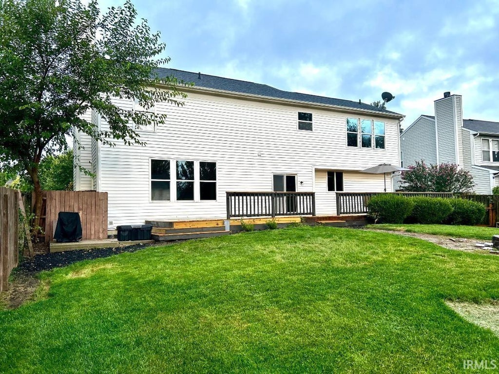 Photo of 11842 Wedgewood Lane, Fishers, IN 46037 (MLS # 202633456)