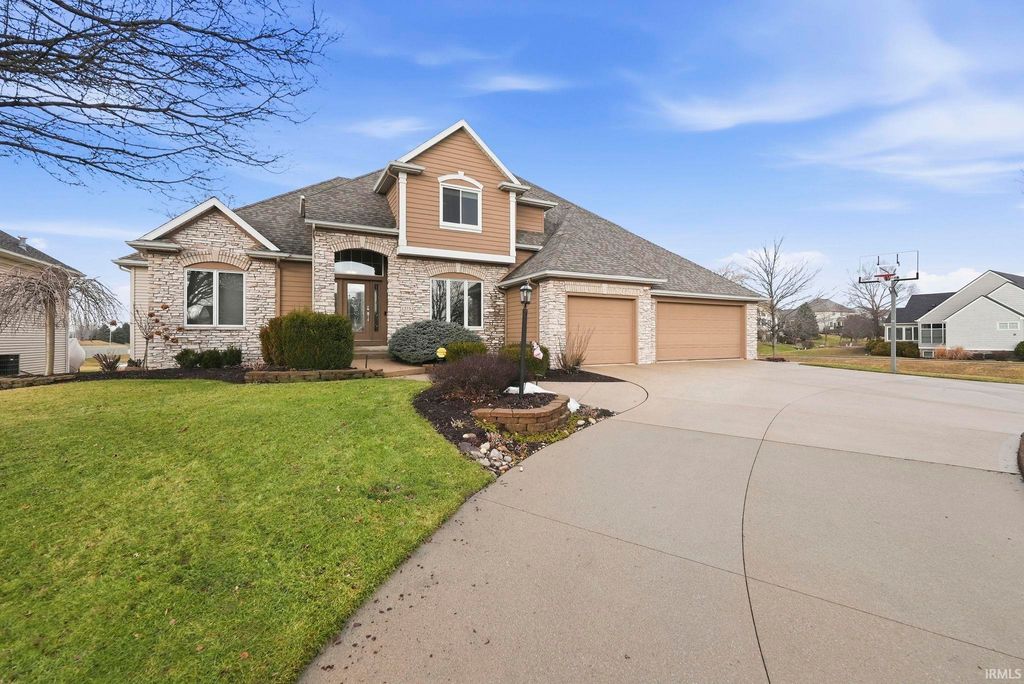 Photo of 12733 Sutters Parkway, Fort Wayne, IN 46845 (MLS # 202605482)