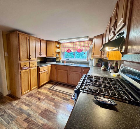 Tiny photo for 1010 Belmont Street, Plymouth, IN 46563 (MLS # 202636242)
