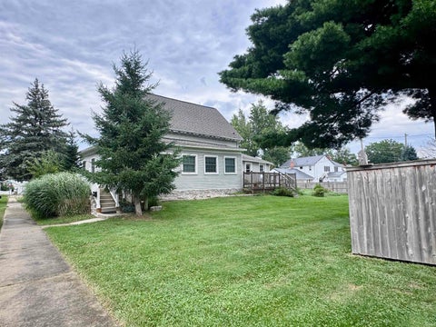 Tiny photo for 1010 Belmont Street, Plymouth, IN 46563 (MLS # 202636242)