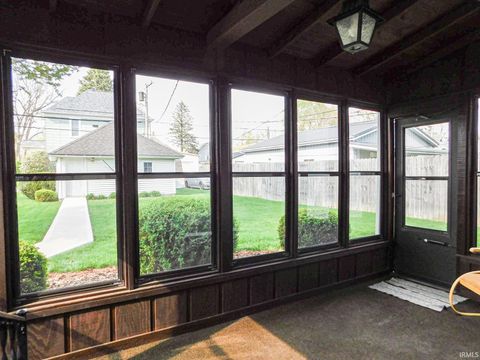 Tiny photo for 127 W Wiley Avenue, Bluffton, IN 46714 (MLS # 202613552)