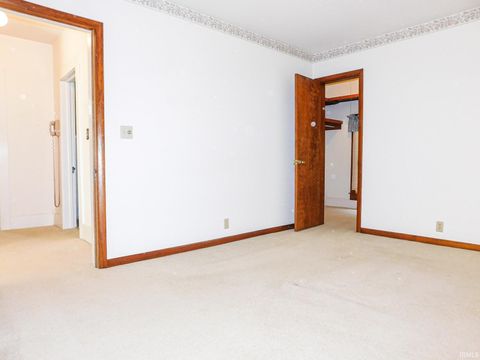 Tiny photo for 127 W Wiley Avenue, Bluffton, IN 46714 (MLS # 202613552)