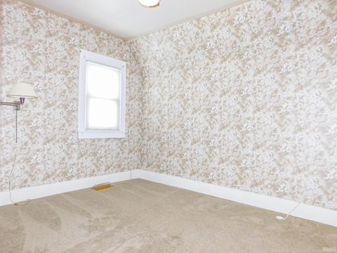 Tiny photo for 127 W Wiley Avenue, Bluffton, IN 46714 (MLS # 202613552)