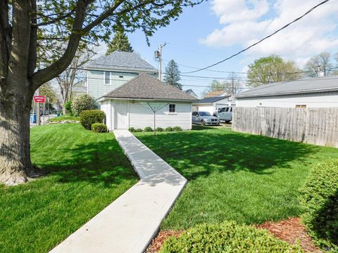 Tiny photo for 127 W Wiley Avenue, Bluffton, IN 46714 (MLS # 202613552)