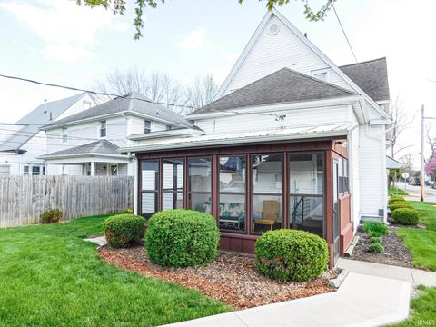 Tiny photo for 127 W Wiley Avenue, Bluffton, IN 46714 (MLS # 202613552)