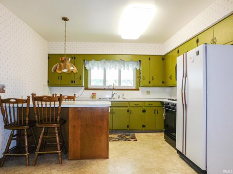 Tiny photo for 127 W Wiley Avenue, Bluffton, IN 46714 (MLS # 202613552)