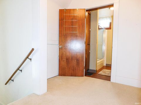 Tiny photo for 127 W Wiley Avenue, Bluffton, IN 46714 (MLS # 202613552)