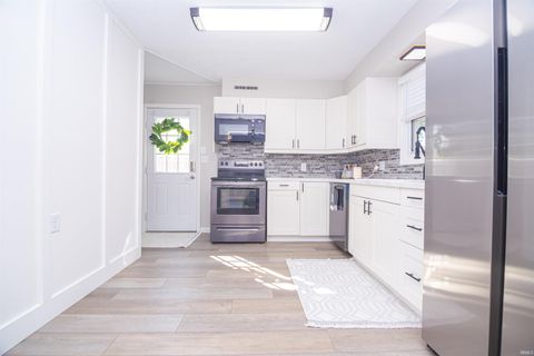 Tiny photo for 2800 Meadow Drive, Lafayette, IN 47909 (MLS # 202541465)