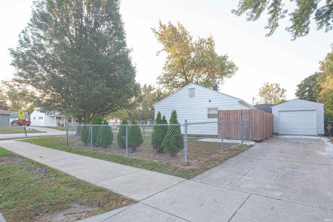 Tiny photo for 2800 Meadow Drive, Lafayette, IN 47909 (MLS # 202541465)