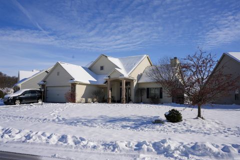 Photo of 7107 Evansbrook Drive, Fort Wayne, IN 46835 (MLS # 202600999)