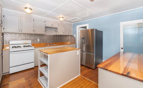 Tiny photo for 11366 County Road 38 Road, Millersburg, IN 46543 (MLS # 202622459)