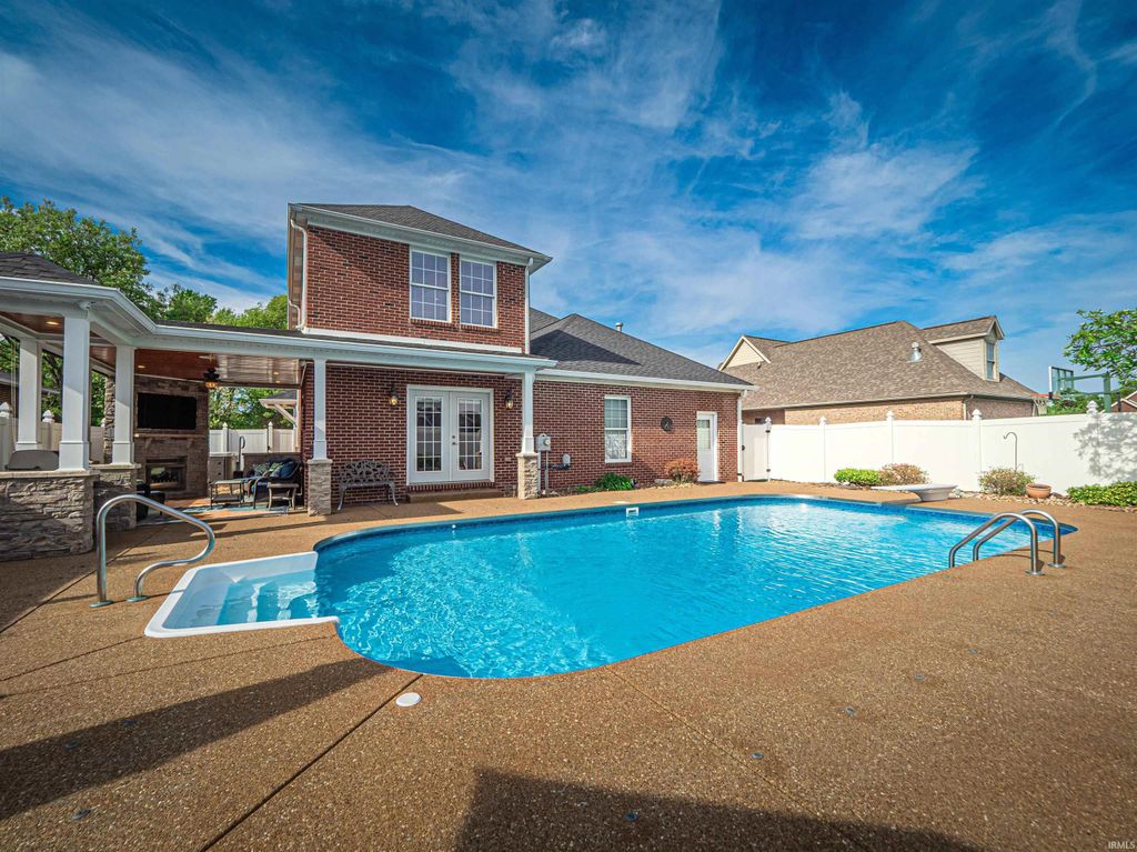 Photo of 10411 Lauren Court, Evansville, IN 47630 (MLS # 202614632)