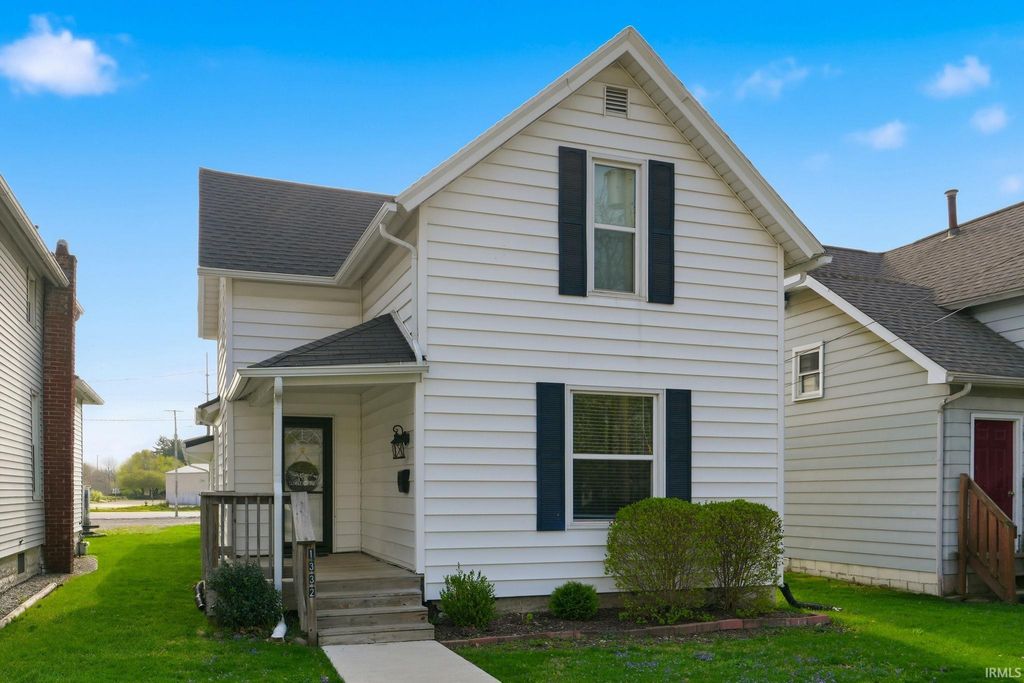 Photo of 1332 S Jackson Street, Auburn, IN 46706 (MLS # 202613524)