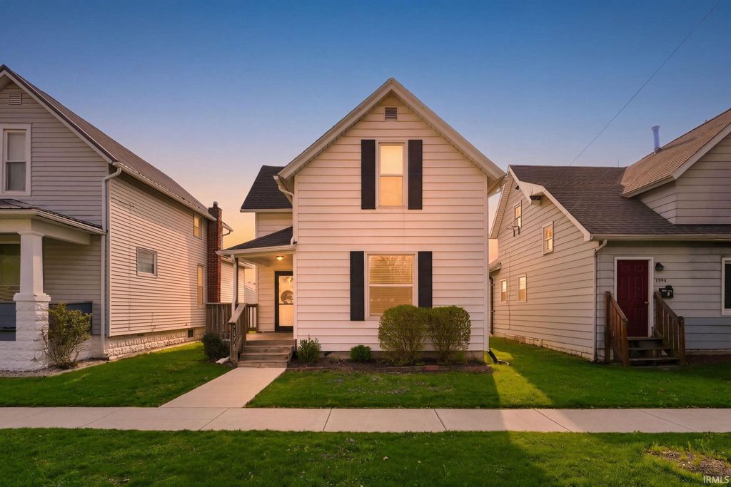 Photo of 1332 S Jackson Street, Auburn, IN 46706 (MLS # 202613524)