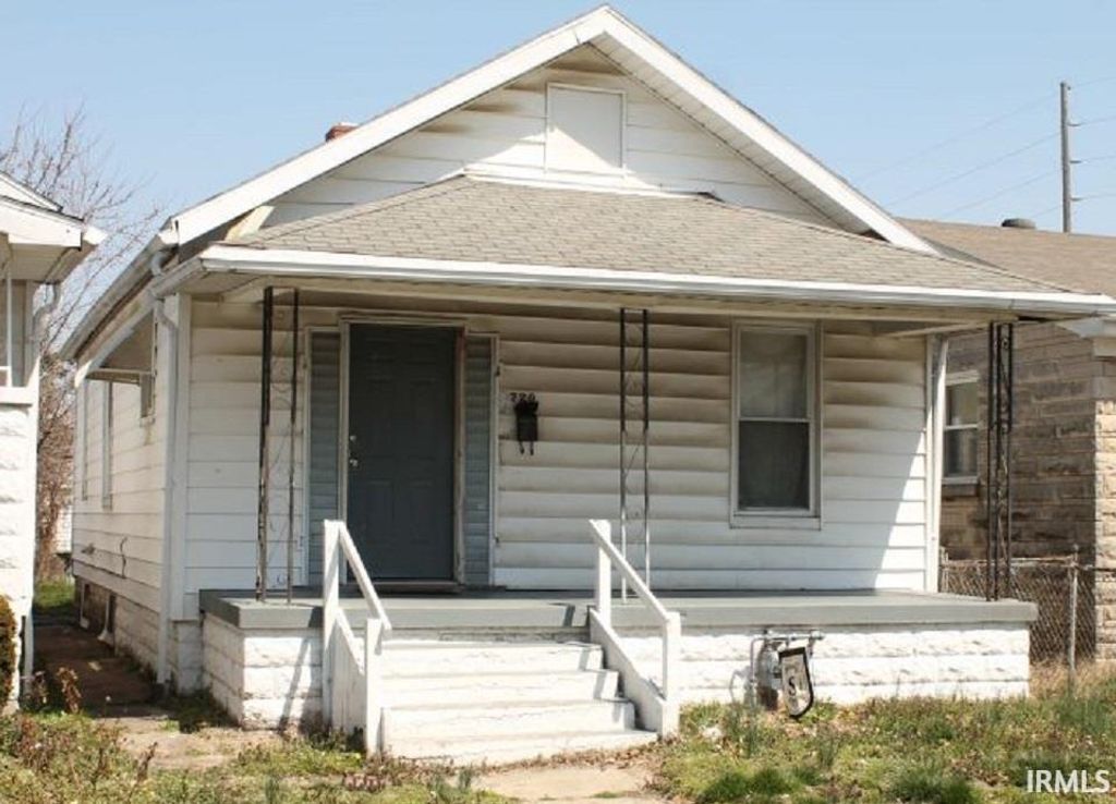 Photo of 720 E Oregon Street, Evansville, IN 47711 (MLS # 202603100)