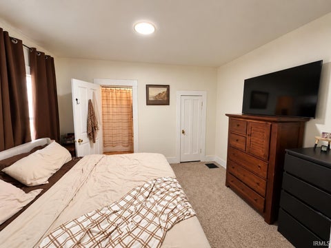 Tiny photo for 515 W Jackson Street, Kokomo, IN 46901 (MLS # 202642871)