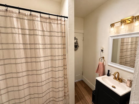 Tiny photo for 515 W Jackson Street, Kokomo, IN 46901 (MLS # 202642871)