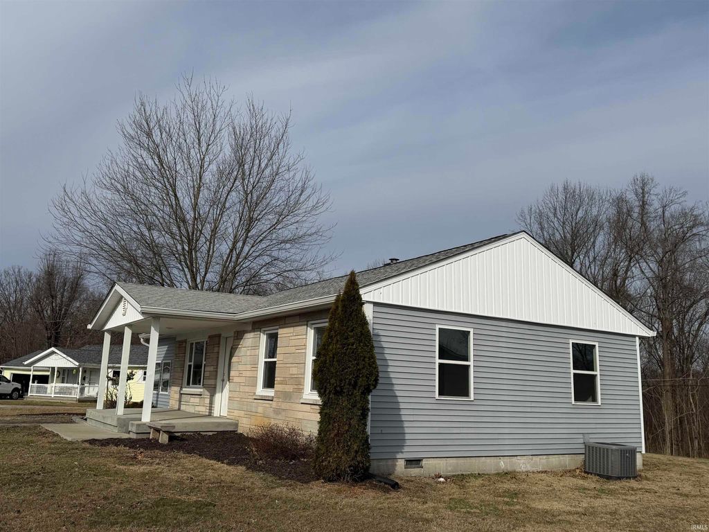 Photo of 9 Murray Court, Bedford, IN 47421 (MLS # 202602784)