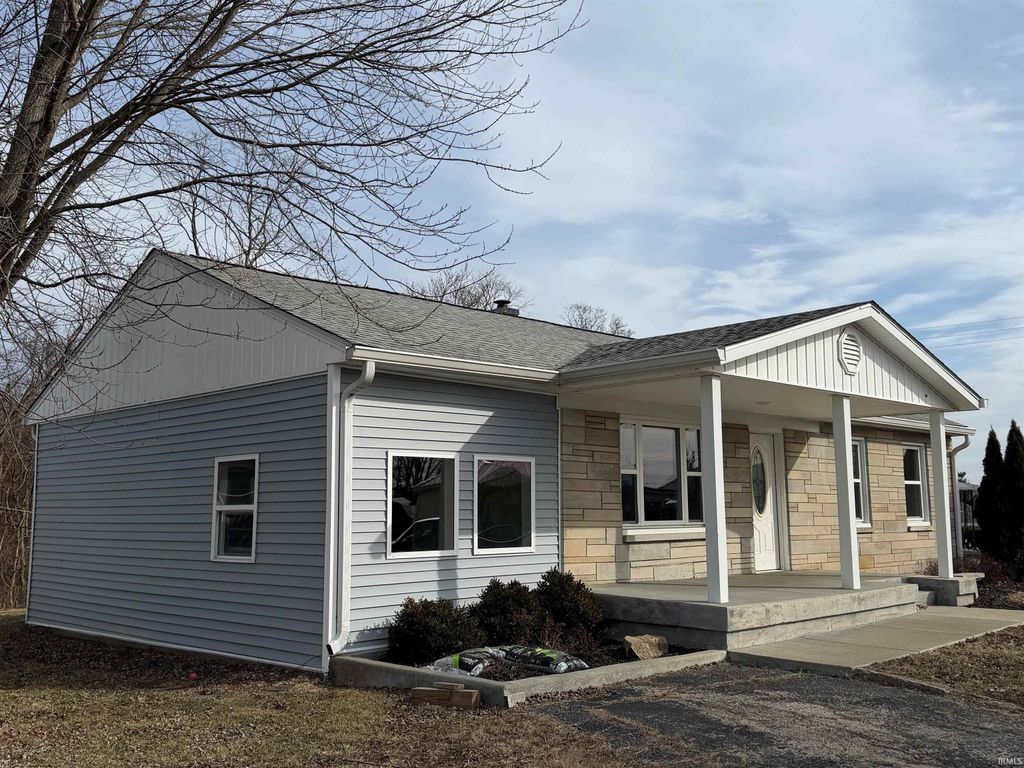 Photo of 9 Murray Court, Bedford, IN 47421 (MLS # 202602784)