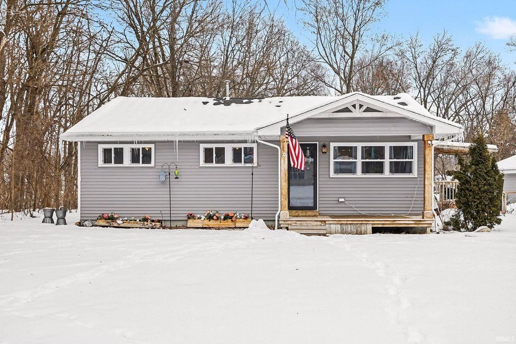 Photo of 10197 Lehman Street, Osceola, IN 46561 (MLS # 202603823)