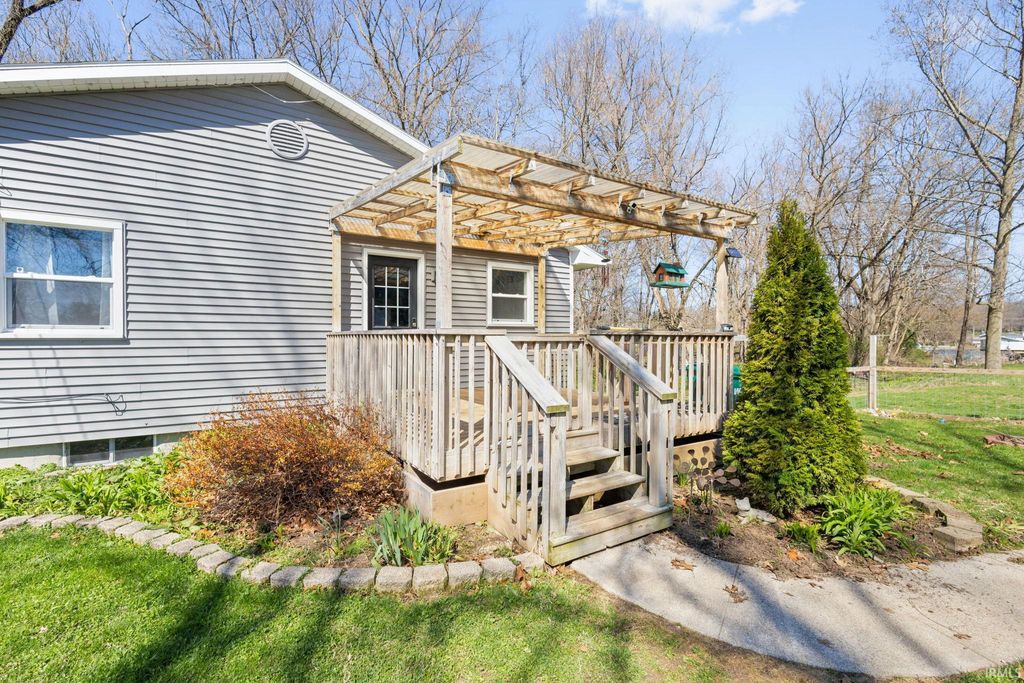 Photo of 10197 Lehman Street, Osceola, IN 46561 (MLS # 202603823)