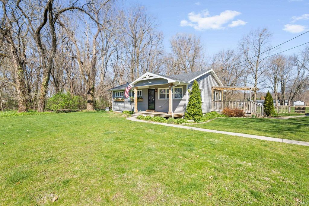 Photo of 10197 Lehman Street, Osceola, IN 46561 (MLS # 202603823)