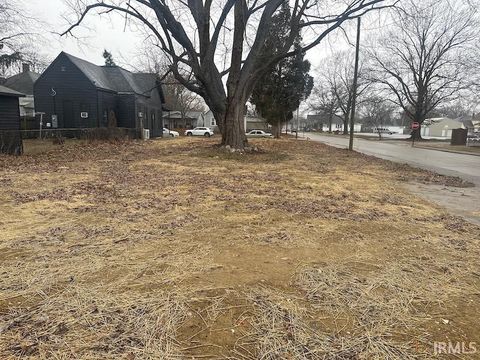 Tiny photo for 1602 Delmar Avenue, Evansville, IN 47712 (MLS # 202604158)