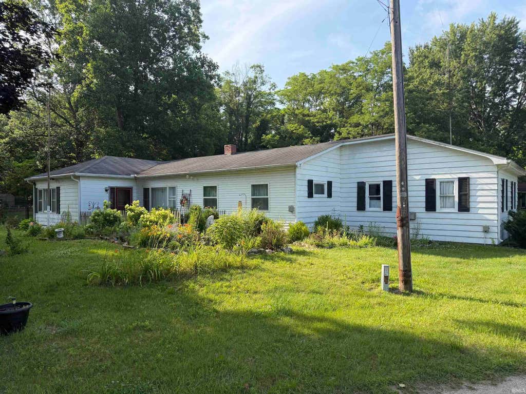Photo of 20911 S Lake Drive, Walkerton, IN 46574 (MLS # 202625717)