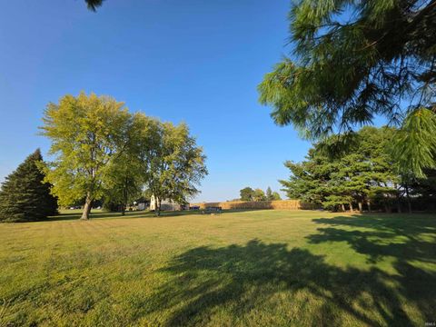 Tiny photo for 3549 S County Road 325, Logansport, IN 46947 (MLS # 202537901)