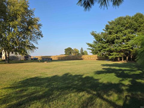 Tiny photo for 3549 S County Road 325, Logansport, IN 46947 (MLS # 202537901)