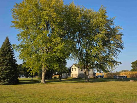 Tiny photo for 3549 S County Road 325, Logansport, IN 46947 (MLS # 202537901)