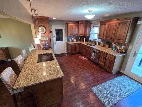 Tiny photo for 3549 S County Road 325, Logansport, IN 46947 (MLS # 202537901)