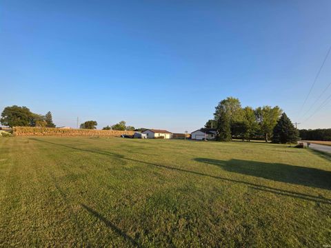 Tiny photo for 3549 S County Road 325, Logansport, IN 46947 (MLS # 202537901)