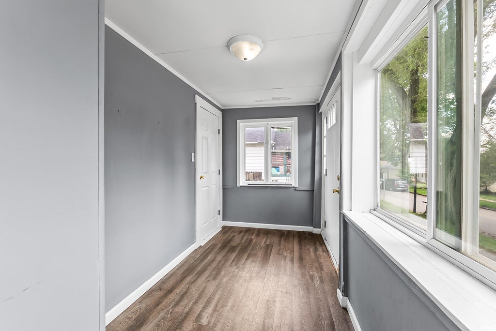 Photo of 1828 mary Street, Fort Wayne, IN 46808 (MLS # 202623509)