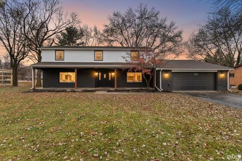 Photo of 3401 TALLY HO Drive, Kokomo, IN 46902 (MLS # 202547370)