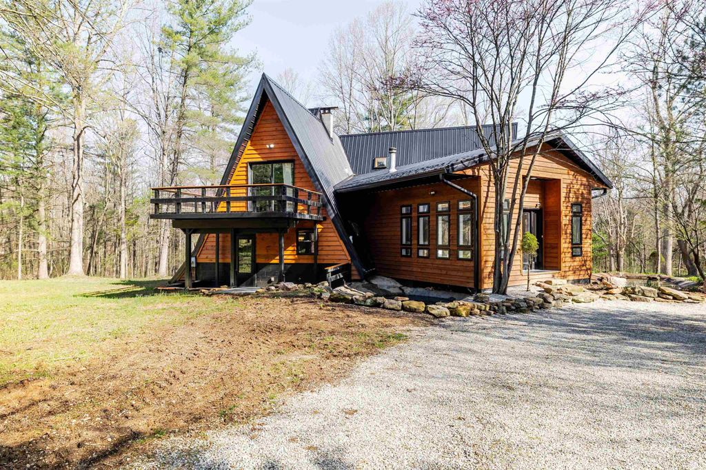 Photo of 123 Empire Lane, Bedford, IN 47421 (MLS # 202601359)