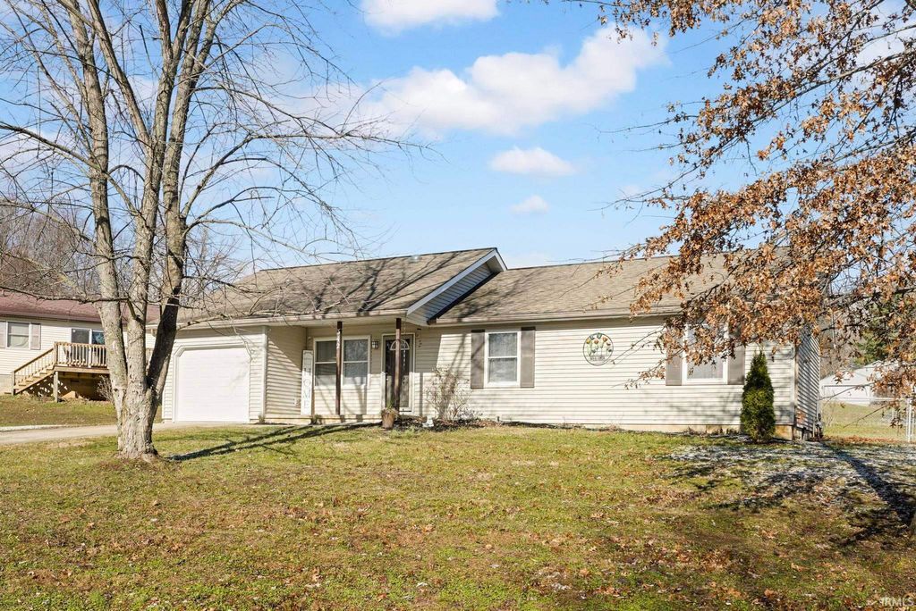 Photo of 342 E Briarwood Lane, Ellettsville, IN 47429 (MLS # 202549494)