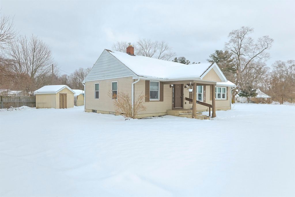 Photo of 19537 Sunset Lane, South Bend, IN 46637 (MLS # 202602089)