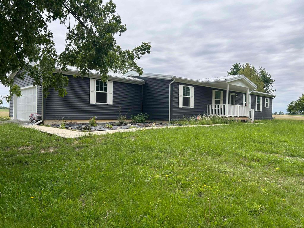 Photo of 9013 S 300 E, Macy, IN 46951 (MLS # 202618942)