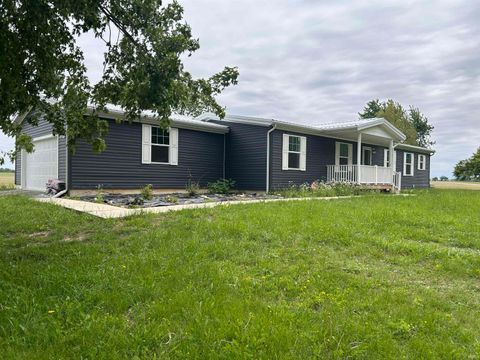 Photo of 9013 S 300 E, Macy, IN 46951 (MLS # 202618942)