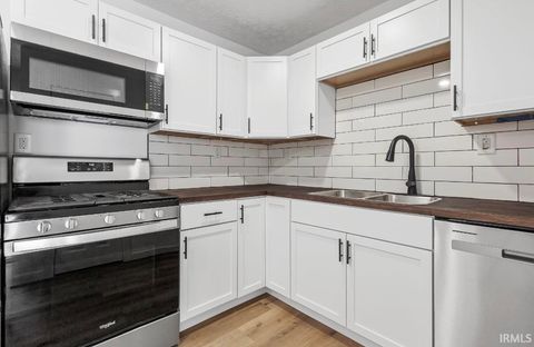 Tiny photo for 2303 Sioux Place, Lafayette, IN 47909 (MLS # 202548052)