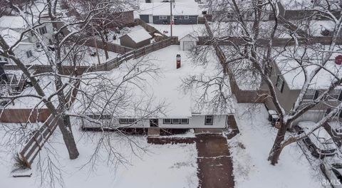 Tiny photo for 2303 Sioux Place, Lafayette, IN 47909 (MLS # 202548052)