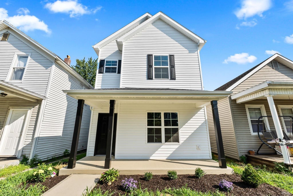 Photo of 1222 Swinney Avenue, Fort Wayne, IN 46802 (MLS # 202637162)