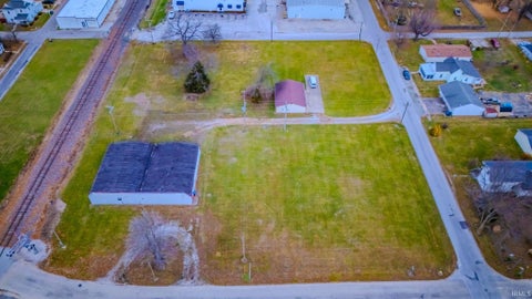 Tiny photo for 615-625 E Madison Street, Fairmount, IN 46928 (MLS # 202546849)