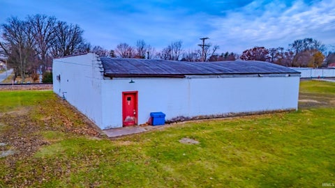 Tiny photo for 615-625 E Madison Street, Fairmount, IN 46928 (MLS # 202546849)