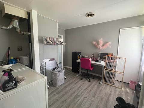 Tiny photo for 1023 E Elm Street, Kokomo, IN 46901 (MLS # 202631103)