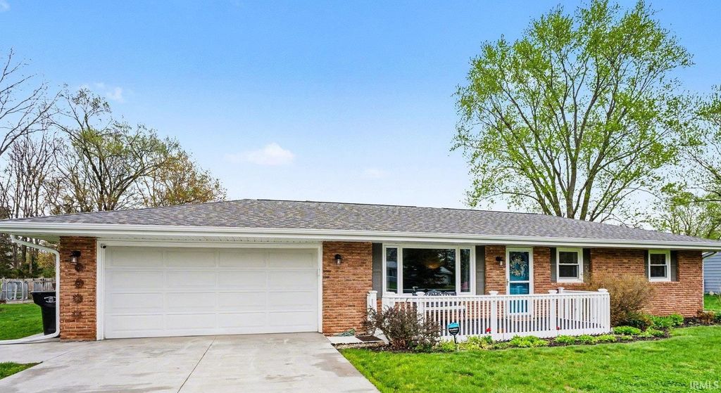 Photo of 11965 Loughlin Drive, Mishawaka, IN 46545 (MLS # 202619668)